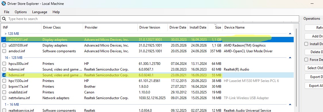 Утилита Driver Store Explorer (rarp) позволяет найти и очистить старые версии драйверов в Windows