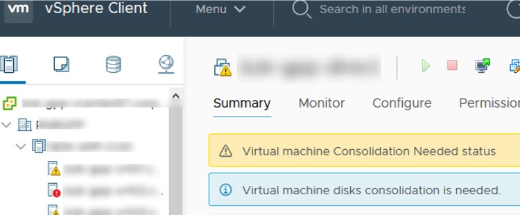 ошибка в консоли vmware: Virtual Machine disks consolidation is needed.